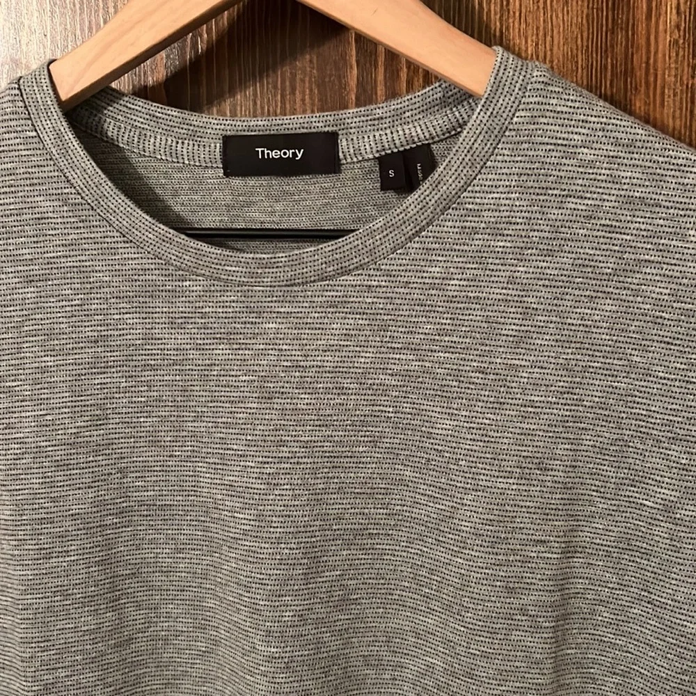 Theory Micro Pattern Tee - Picture 2 of 3